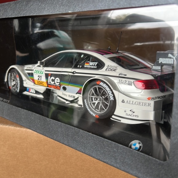 bmw m3 collectible model. 1/18 - Picture 4 of 13